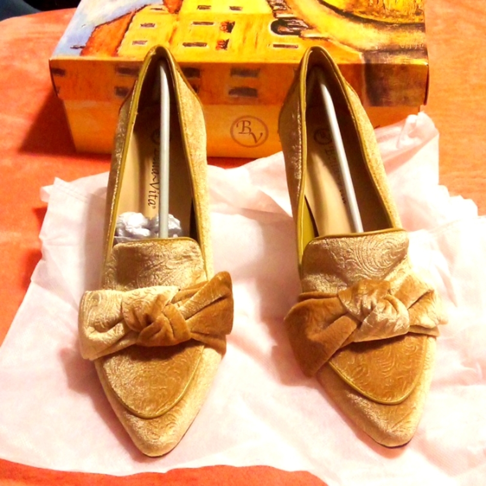 Women Shoes/New in Box